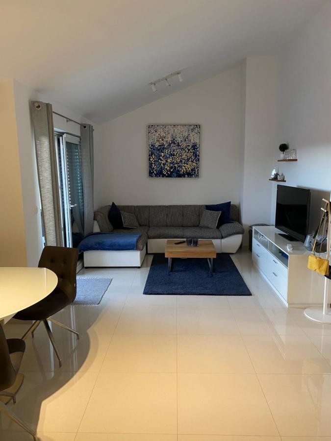Breitling Apartments With Pool Biograd Na Moru Exterior photo
