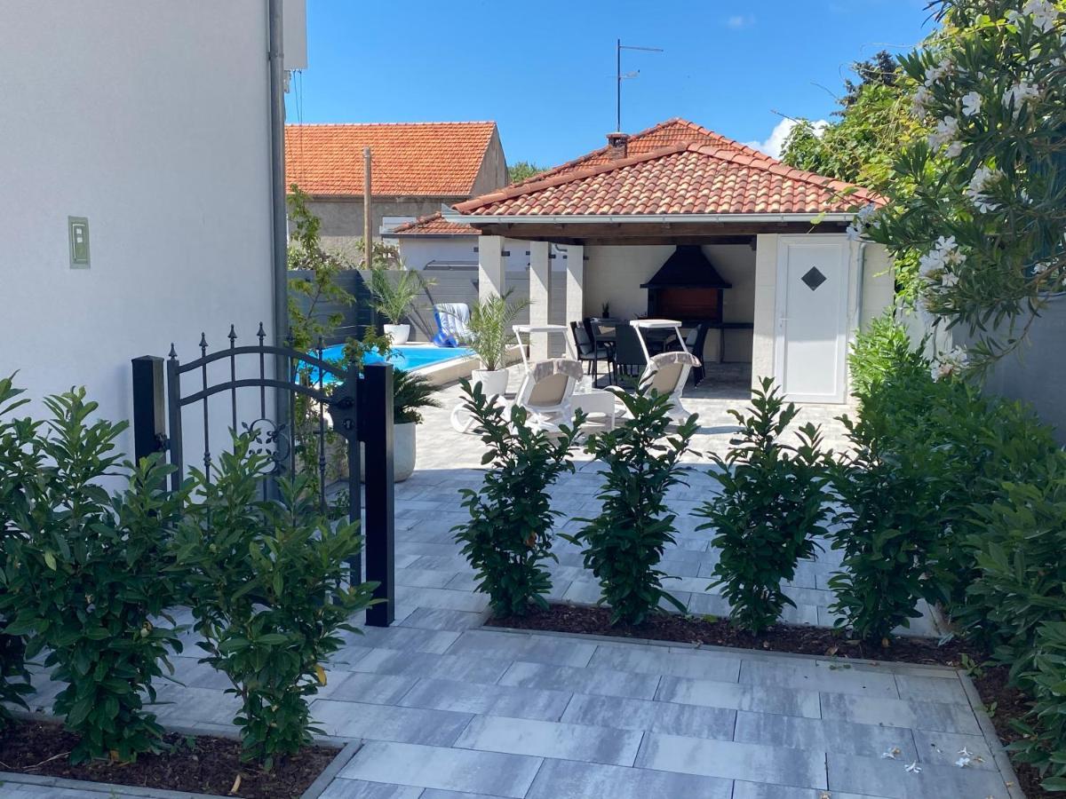 Breitling Apartments With Pool Biograd Na Moru Exterior photo