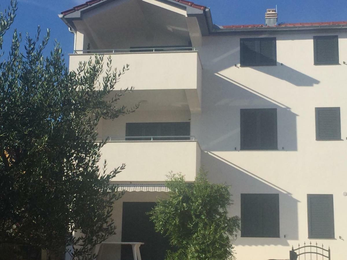 Breitling Apartments With Pool Biograd Na Moru Exterior photo
