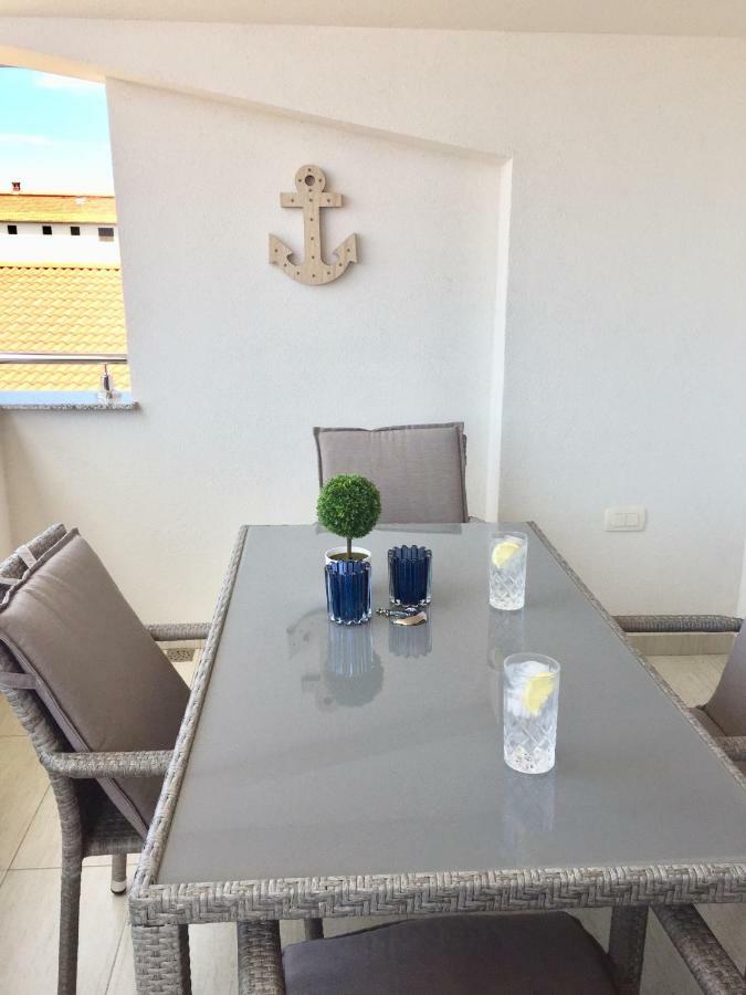 Breitling Apartments With Pool Biograd Na Moru Exterior photo